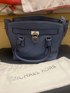 (Category: ) located in . Submitted by shopwithmeee (Listing ID 1335746430, Image 1). Description: .