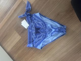 (Category: ) located in . Submitted by lindis-latest (Listing ID 1335626164, Image 1). Description: .