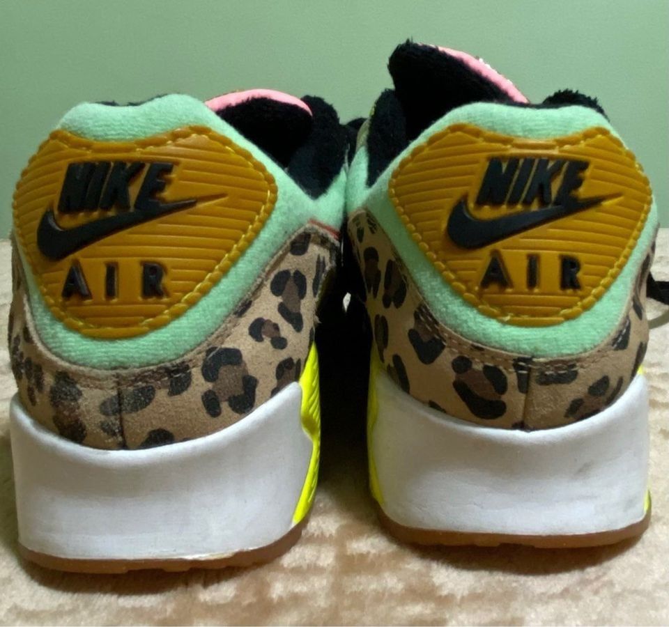 Nike Air Max 90 LX Illusion Green Women s Size 27.5 CM Women s Fashion Footwear Sneakers on Carousell