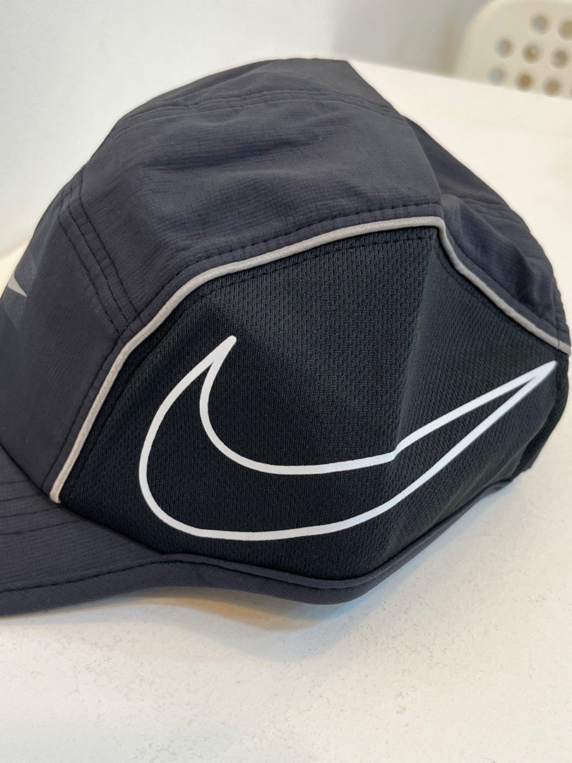 Nike Big side swoosh running cap (Category: Activewear) located in Manila. Submitted by jmdvm (Listing ID 1335712829, Image 3). Description: Osfa Hearing offer as well 📍Sampaloc manila.