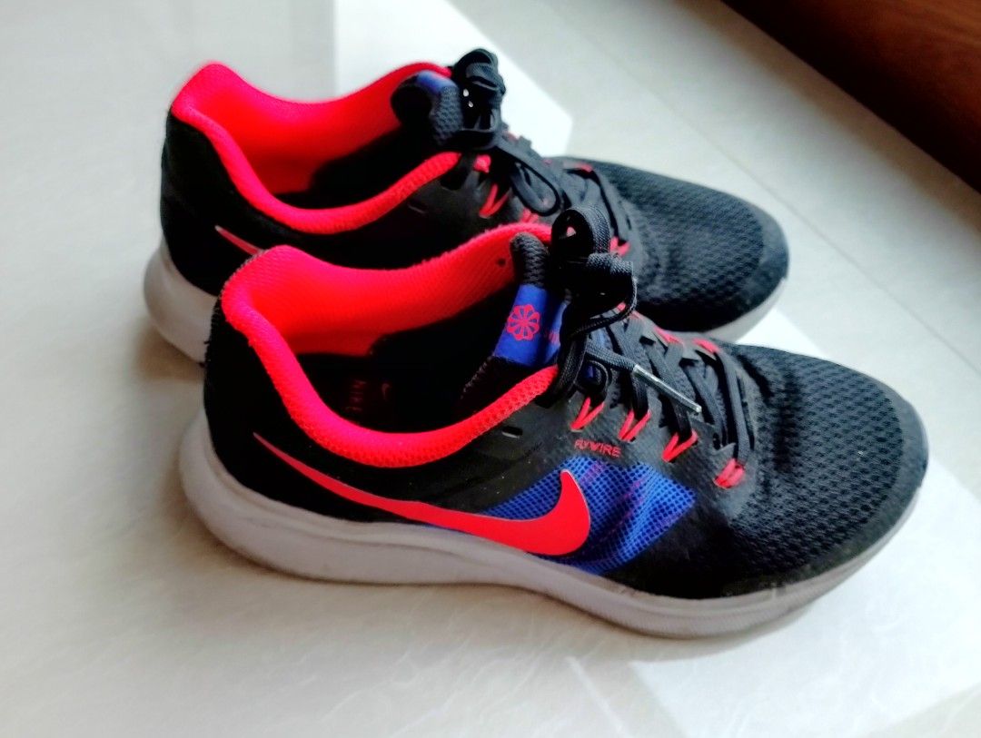Nike shoe kids us5. 5 Men s Fashion Footwear Casual shoes on Carousell