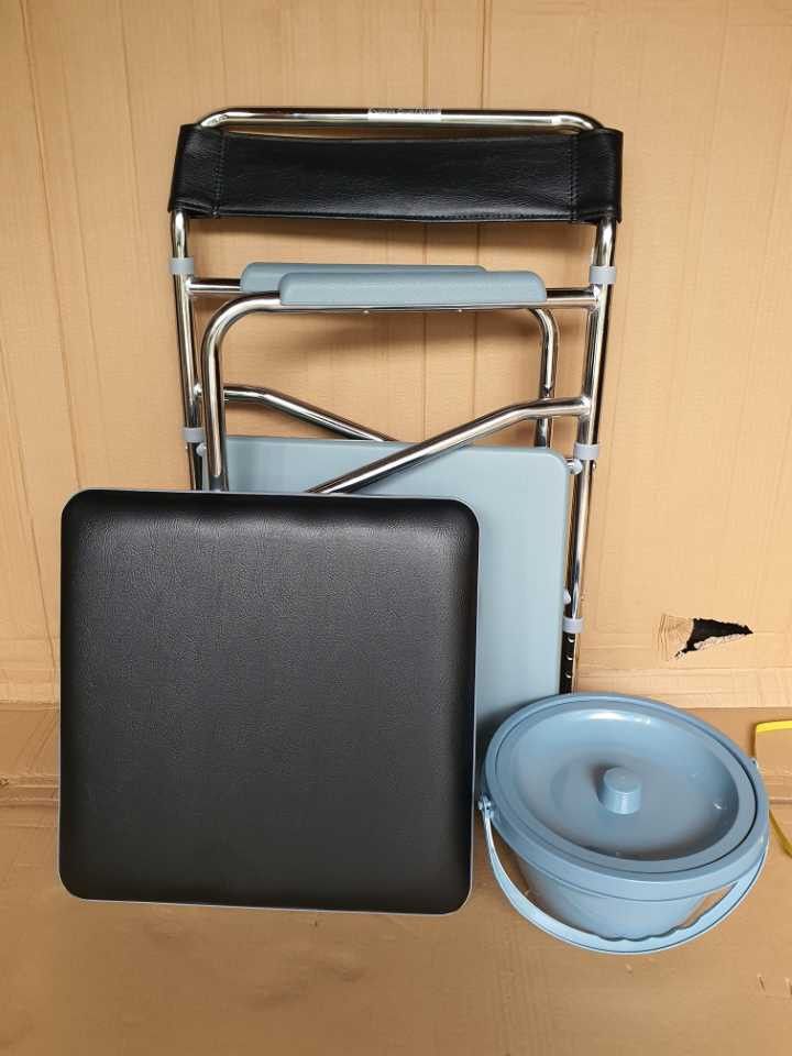 No Wheels Commode Chair (Category: Braces, Support & Protection) located in Quezon City. Submitted by jesselee14kpop (Listing ID 1335619828, Image 2). Description: brandnew onhand negotiable good quality and condition open for pick up and delivery high quality we also sell many medical supplies call me 09268225723 cod,gcash,bank transfer.