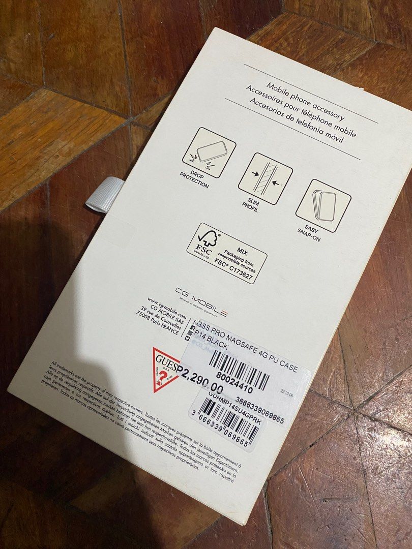 Original Guess MagSafe Case for iPhone 13 / 14 (Category: Cases & Sleeves) located in Manila. Submitted by razelysonn (Listing ID 1335774870, Image 2). Description: 101% Original, FIXED PRICE BELOW SRP Last Piece .