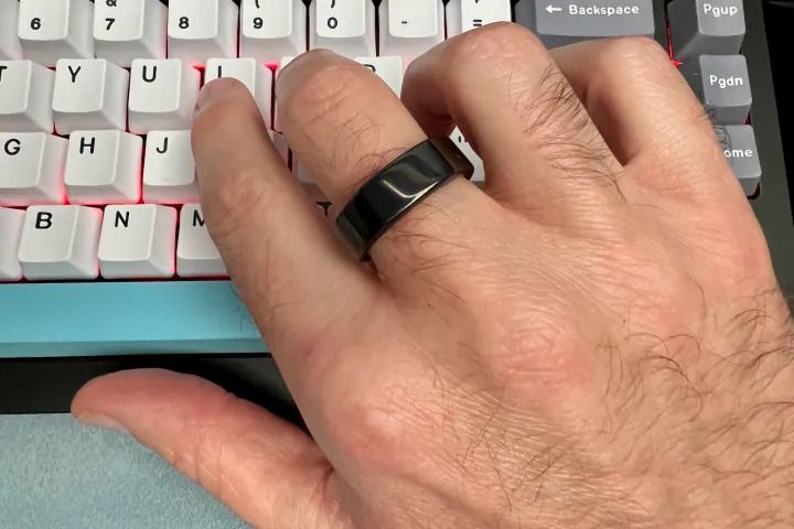 Oura Ring v2 Black size 7