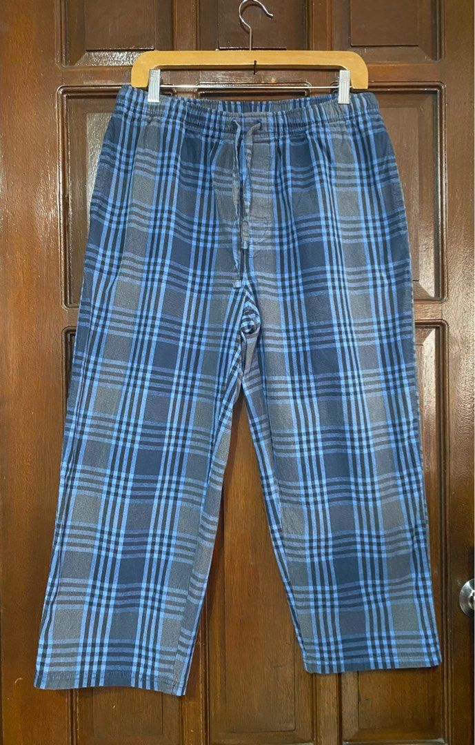 Mens plus size Pajama - Ben Sherman - L/XL (Category: Sleep and Loungewear) located in Quezon City. Submitted by goodstuff_4sale (Listing ID 1335647669, Image 1). Description: Original Ben Sherman mens PJ bottom/ lounge pants used once. 📌No flaws but altered in length US Large on tag Dark Blue plaid full garterized garter with ties side pockets 📌altered length - 34” inseam 22.5” waist - 16” to 20” Gcash Grab lalamove J&t Jrs .