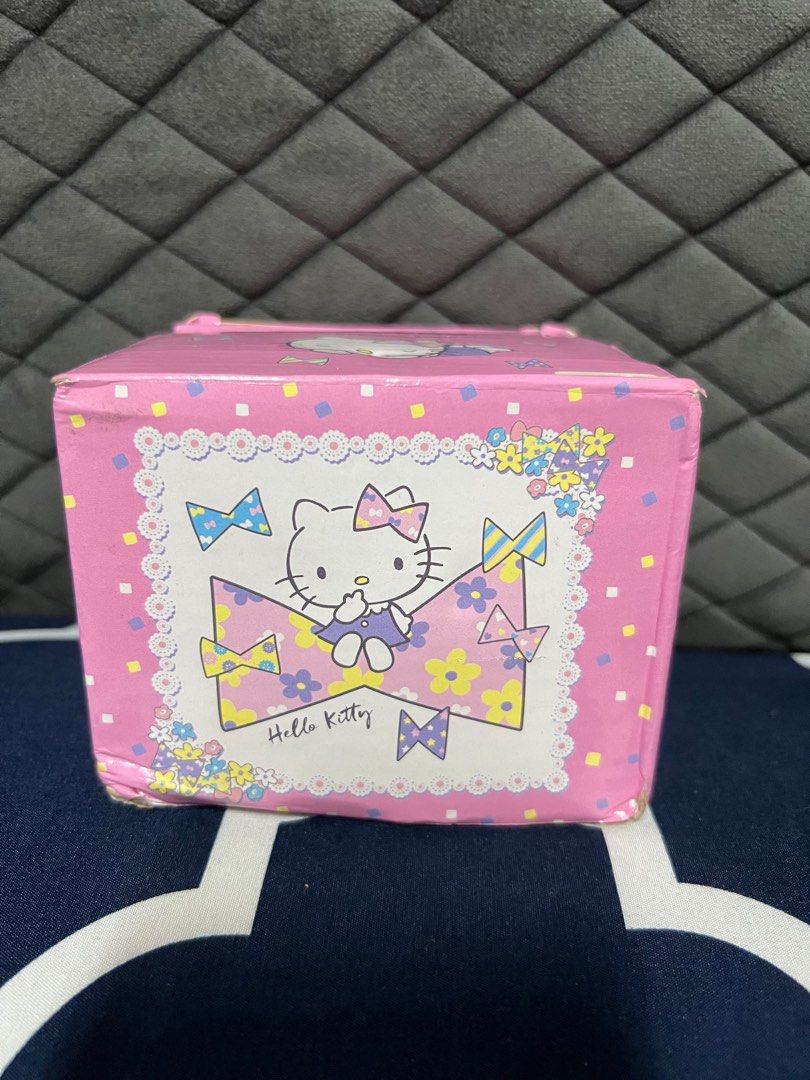 Sanrio Hello Kitty color changing alarm clock (Category: Clocks) located in Las Pinas. Submitted by marblestoys (Listing ID 1335654804, Image 3). Description: Payment via bpi / bdo / gcash / paymaya / COD / COP Shipping fee shouldered by buyer Via flash / j&t / Grab / lalamove Crossposted .