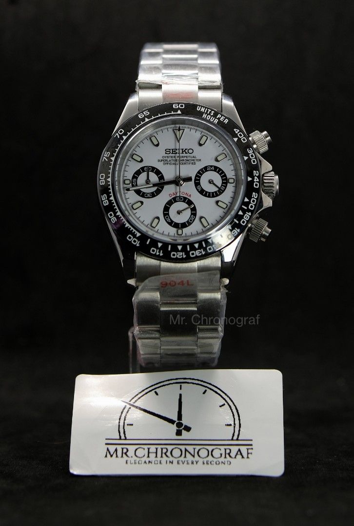 Seiko Mod Daytona Panda (Category: Luxury Watches) located in Manila. Submitted by rafael_lesaguis (Listing ID 1335753881, Image 1). Description: BRANDNEW! Seiko Mod Daytona Panda on Oyster Strap Movement: Seiko VK63 Mecha-Quartz Chronograph with working subdials Case and Strap: 39mm 904L Stainless Oyster Strap Dial: Seiko logo/Daytona Dial Glass: Sapphire scratch resistant Hands: Daytona Dial Seals and gaskets lubricated Inclusions: Watch, Extra