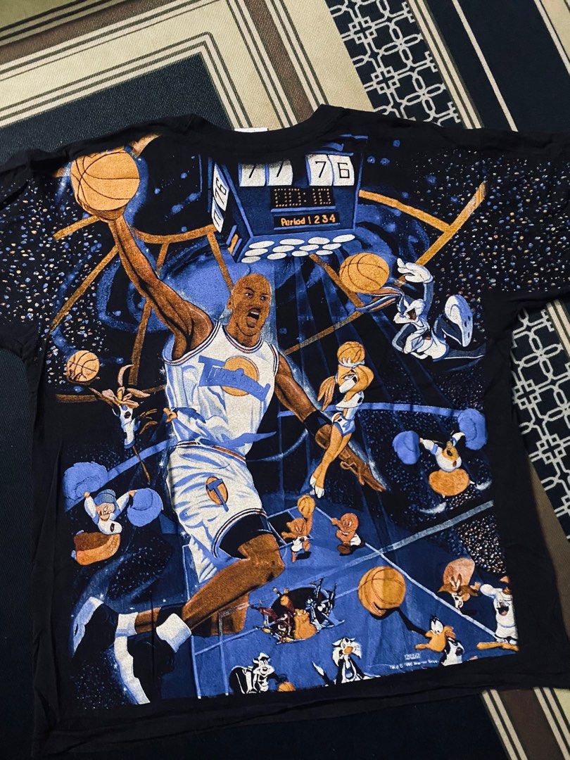 spacejam (Category: Activewear) located in Kuala Lumpur. Submitted by dnyill (Listing ID 1335753480, Image 3). Description: cond 10/10 no defect no pinhole no crack tag dia stim abangku 😮‍💨 yang tahu tu tahu try ur best offer copyright 1995 anything ws 0182309378 .