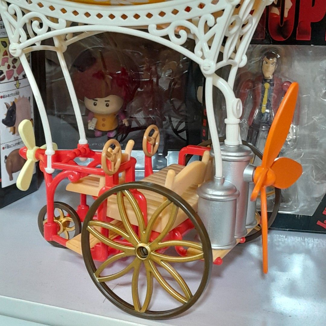 Sylvanian Families Air Balloon (Category: Kids Toys) located in Baguio. Submitted by shellcollector (Listing ID 1335666674, Image 3). Description: Sylvanian Families sky of adventure airship No box Vehicle only 1500 Baguio shipping.