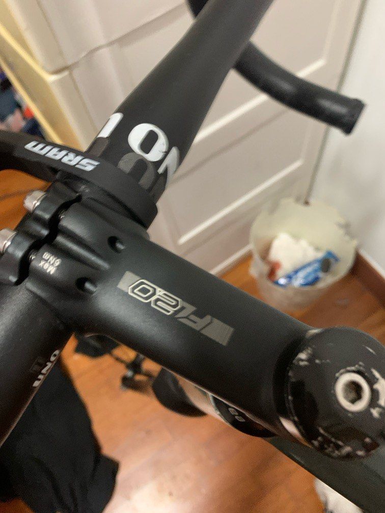 Syncros stem (Category: Parts & Accessories) located in Singapore. Submitted by jcrcmsjby924489 (Listing ID 1335731218, Image 2). Description: 90mm.