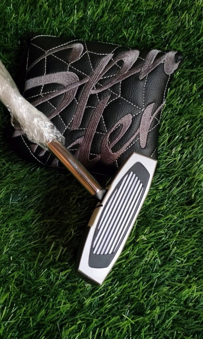 Taylormade Driver + Taylormade Spider Putter Bundle (Category: Golf) located in Rizal. Submitted by happynaldski (Listing ID 1335703422, Image 2). Description: Taylormade R15 Driver + Taylormade Spider Putter Combo Bundle. Super Excellent Condition. Barely Used.