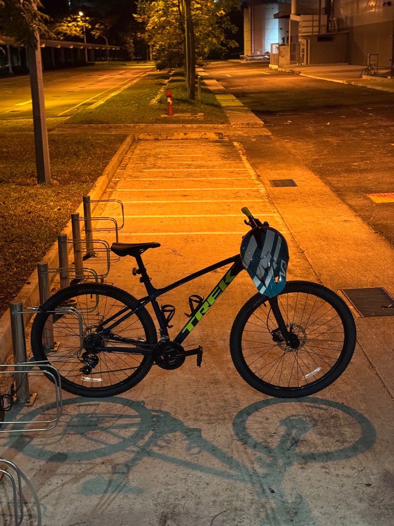 Trek Marlin 5 2021 Aquatic Large 29 Sports Equipment Bicycles Parts Bicycles on Carousell