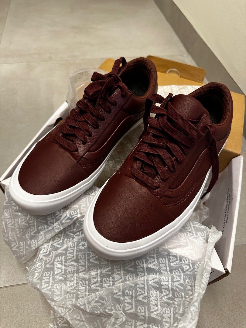 Vans Old Skool Andorra in Burgundy leather