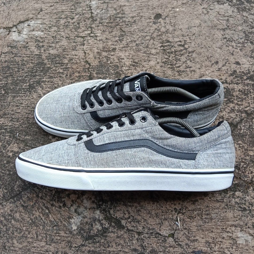 Vans Ward Textile Fesyen Pria Sepatu Sneakers di Carousell