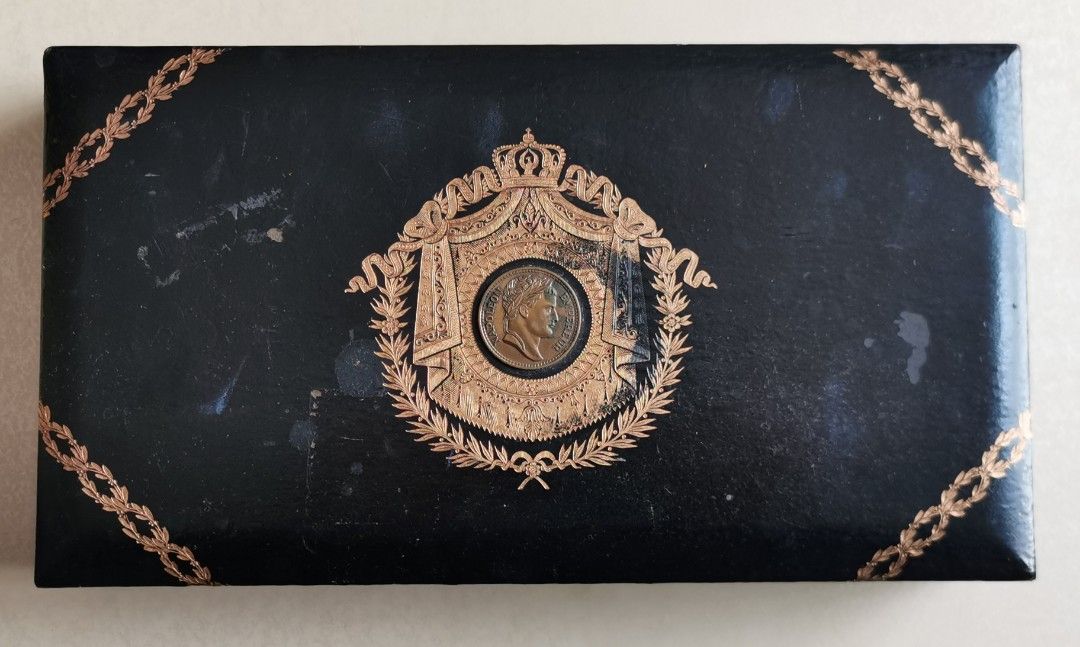 Boîte à Bijoux Vintage SWANK Napoléon Empereur - Étui Noir Et Or Pour Homme | Occasion Collection