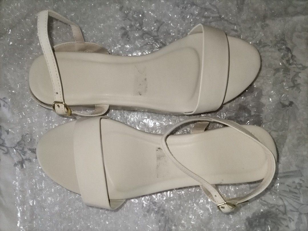 2 inch wedge heels (Category: Heels) located in Bacolod City. Submitted by ownpreloved.declutter (Listing ID 1335847949, Image 1). Description: Used once heels but well kept Tag marks on sole can be wiped off 25 cm but due to its design fits to 24-24.5 cm Lightweight at di masakit sa paa Free shipping to sure buyers.
