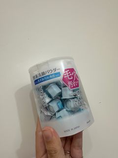 由 mmcmmcm (刊登 ID 1335904937，圖片 1) 提交，位於 的 (類別：)，說明：。