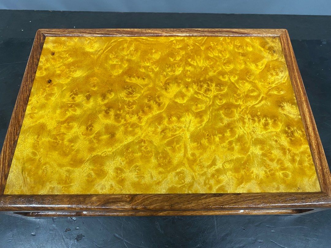 【合雅藝品】緬甸【黃金樟 底台】托盤 小茶几 底座 展示架 樹瘤 釘瘤 閃花料 瘤花 T ( 藝品 零售 批發)