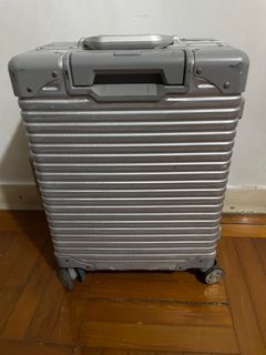 （分類：）位於 。 由 hazel127 提交（商品編號 1335931060，圖片 1）。簡介： 。