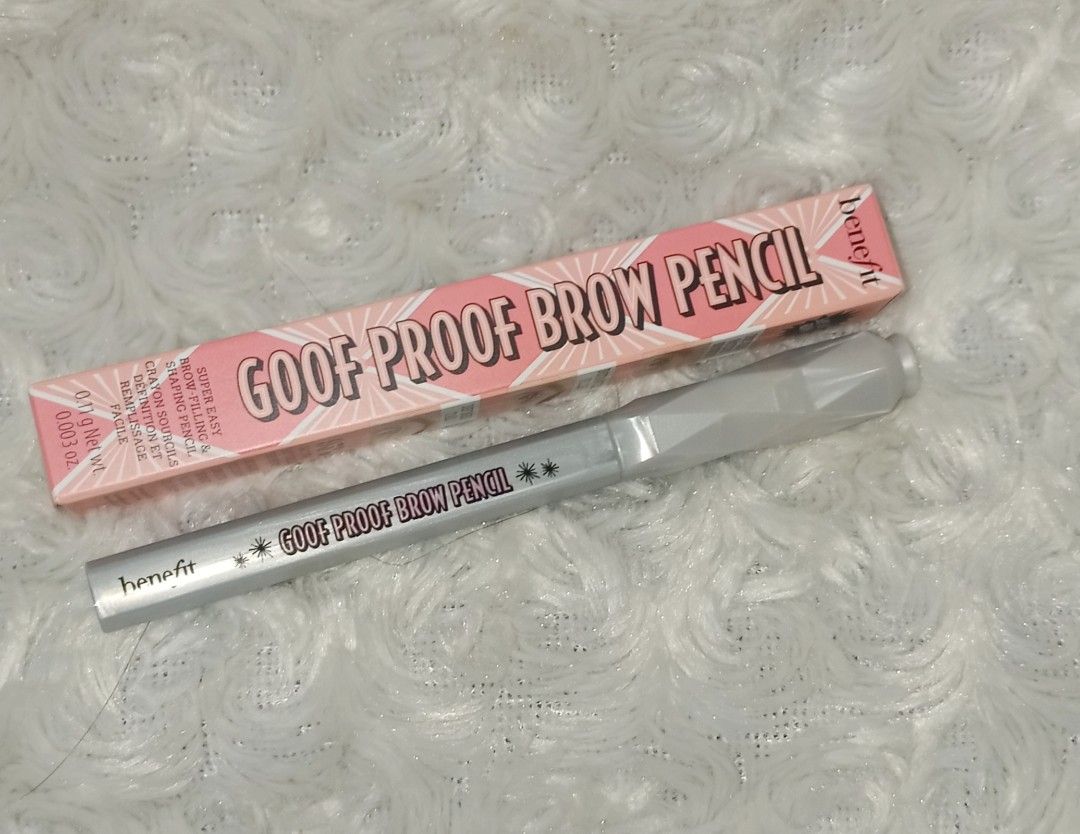 Benefit Goof Proof Brow Pencil (Category: Makeup) located in Antipolo. Submitted by legoninos.legoninas (Listing ID 1335838840, Image 1). Description: 0.11 g shade: 3 Authentic, brand new and unopened.