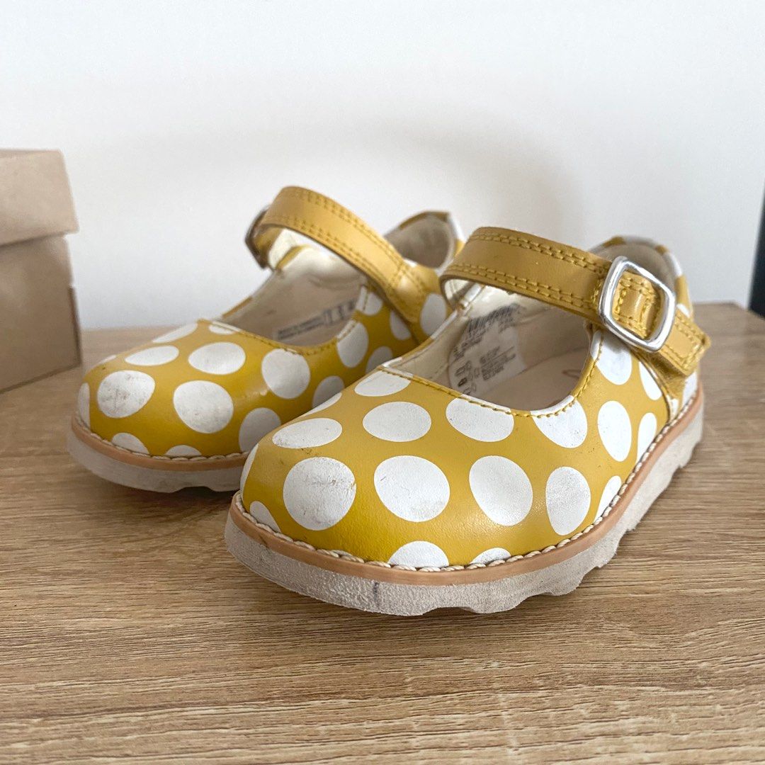 CLARKS Crown Jump T Baby girl shoes Babies Kids Babies Kids Fashion on Carousell