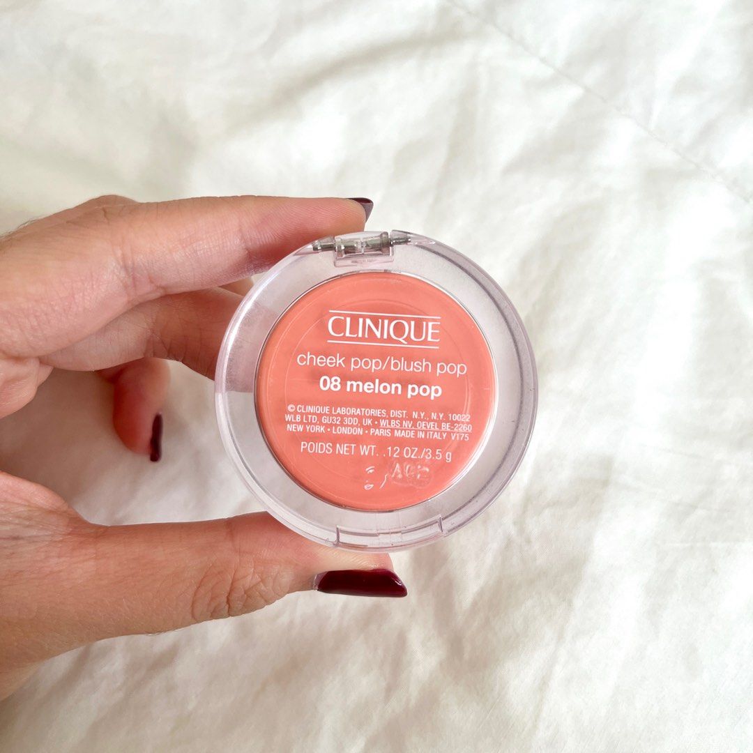 Clinique Cheek Pop Powder Blush (Melon Pop) (Category: Makeup) located in Quezon City. Submitted by 2011mgt (Listing ID 1335792422, Image 3). Description: - 10/10 condition ⭐️ used once only!! - bought for ₱1850 in store rfs: already have a lot of shades, decluttering tags: clinique, clinique makeup, blush, powder blush, peach blush, pink blush, blush powder, shimmer blush.