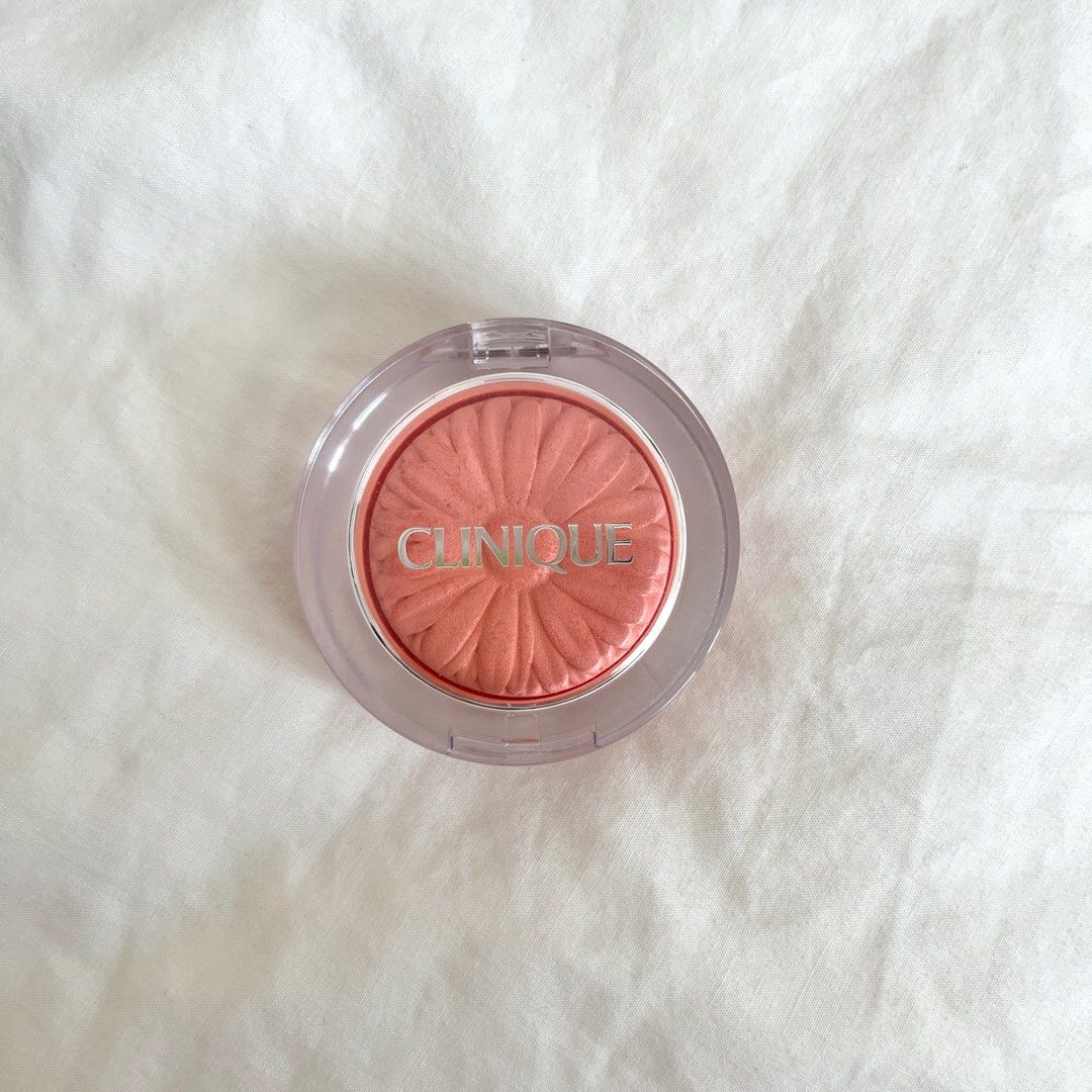 Clinique Cheek Pop Powder Blush (Melon Pop) (Category: Makeup) located in Quezon City. Submitted by 2011mgt (Listing ID 1335792422, Image 1). Description: - 10/10 condition ⭐️ used once only!! - bought for ₱1850 in store rfs: already have a lot of shades, decluttering tags: clinique, clinique makeup, blush, powder blush, peach blush, pink blush, blush powder, shimmer blush.