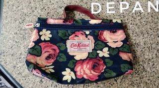 (Kategori: ) berada di . Dikirim oleh simplicious_things (ID iklan 1335821399, Gambar 1). Deskripsi: .