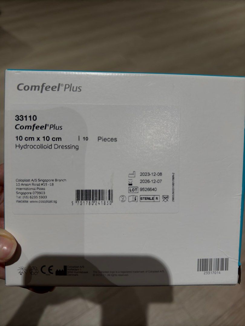 Comfeel Plus Hydrocolloid Dressing 10 x 10cm, Health & Nutrition ...