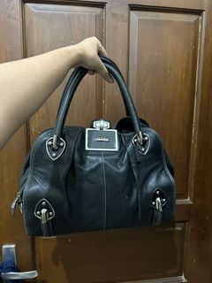 (Kategori: ) berada di . Dikirim oleh erlag (ID iklan 1335899657, Gambar 1). Deskripsi: .