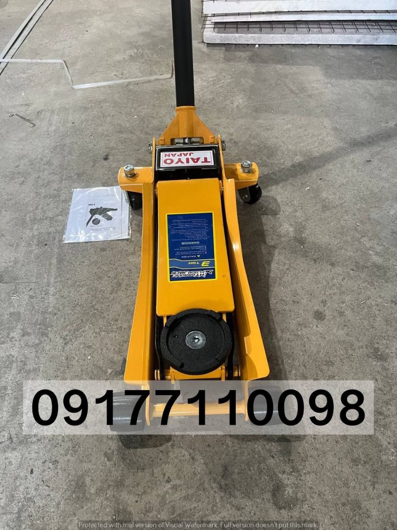 Floor jack (Category: Construction Tools & Equipment) located in Manila. Submitted by joeyroque09 (Listing ID 1335844900, Image 3). Description: .
