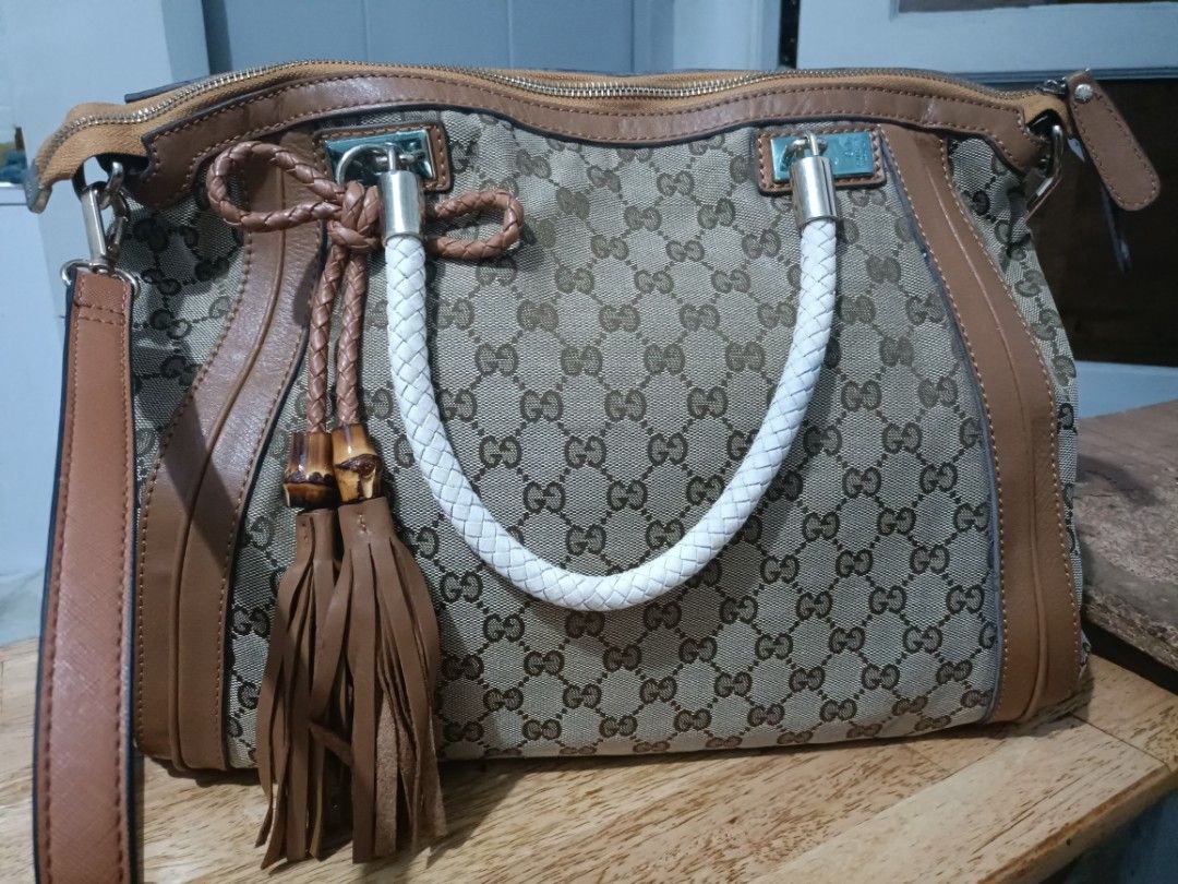 Free Shipping GG Bella Zip Tote Luxury Bags Wallets on Carousell