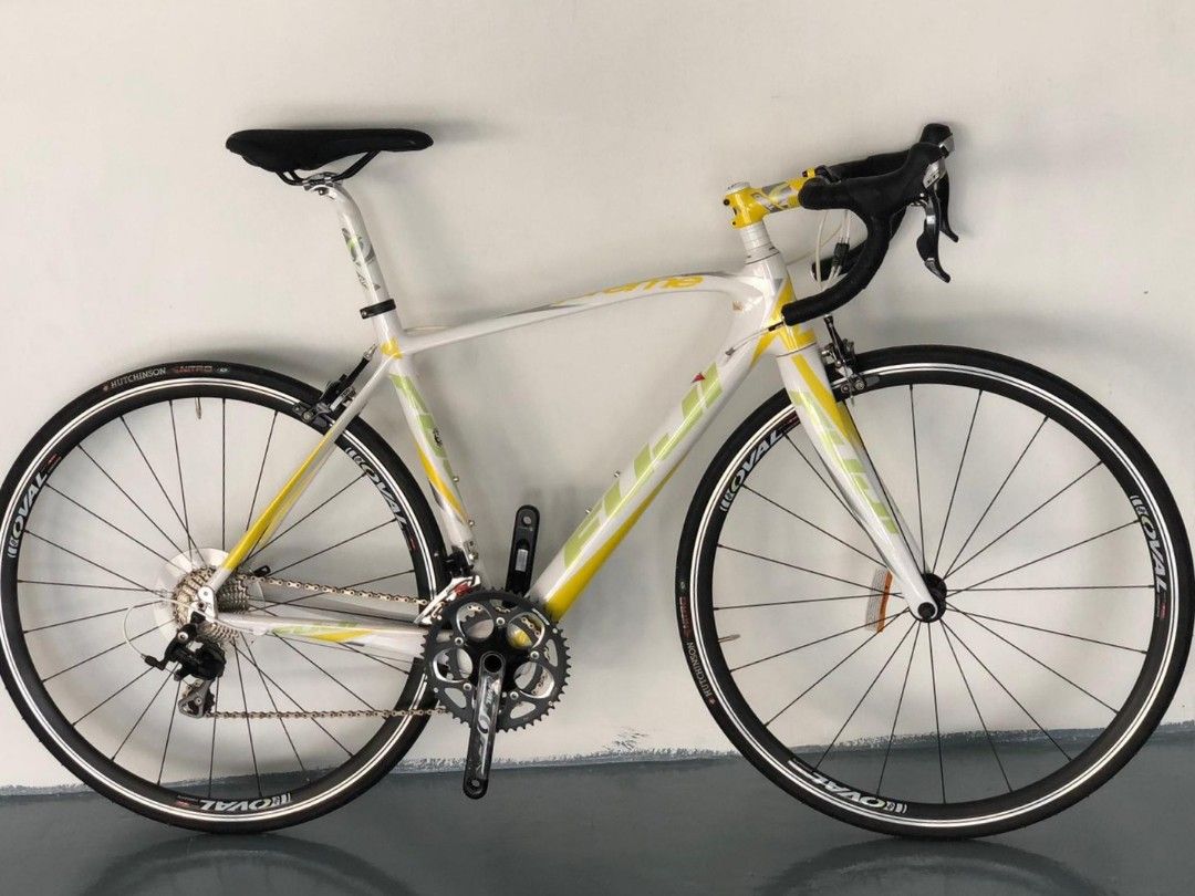 Fuji supreme road bike 2025