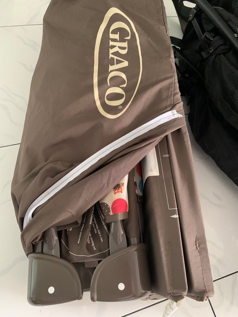 Graco Playpen (Category: Cots & Cribs) located in Mandaluyong City. Submitted by everythingnoice (Listing ID 1335879338, Image 2). Description: This is lightly used. As is where is - no return, no exchange. .