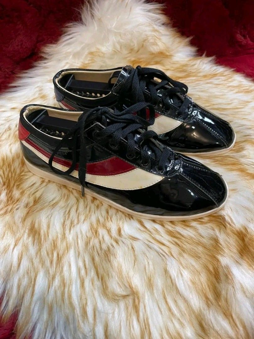 Gucci patent leather sneakers on sale