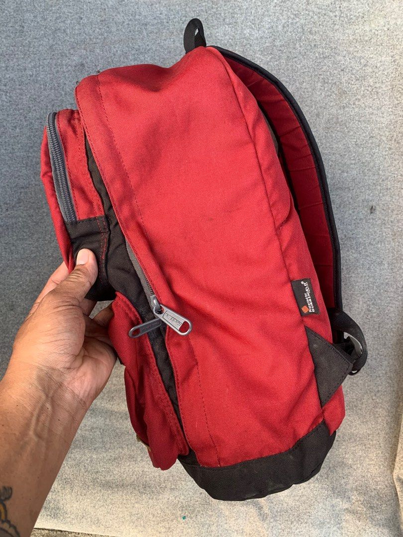 Hawk Authentic Backpack (Category: Backpacks) located in General Trias. Submitted by zrchustle.604 (Listing ID 1335882592, Image 2). Description: No major issue Sign of usage only.