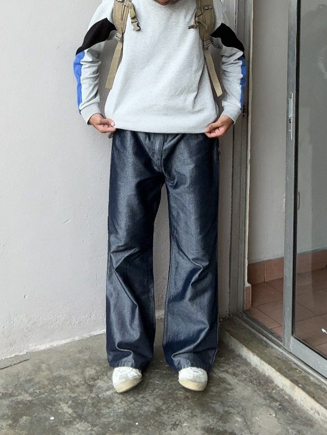 Shiny baggy jeans outlet
