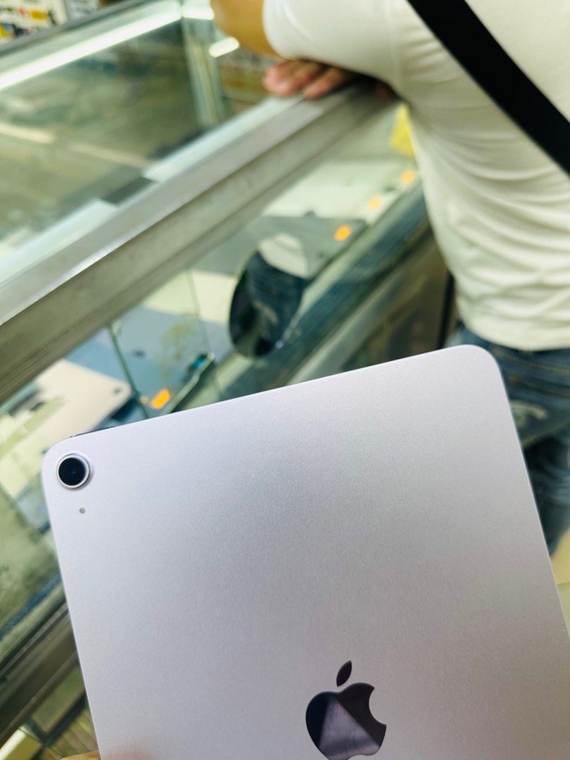 iPad Air 6 128GB Wifi Only 100%smooth Complete with box no issues (Category: iPad) located in San Juan City. Submitted by saabangadgetshop (Listing ID 1335948253, Image 2). Description: Onhand | Pre-owned iPad Air 6 128GB Wifi Only NO HIDDEN ISSUES NO HISTORY OF REPAIR 100%Smooth TEST TO SAWA RESET ALL YOU WANT TEST ALL YOU WANT NOT REFURBISHED AUTHENTIC PHONE ALL WORKING (FREE 3UTOOLS) iPhones iPads only 🆓Freebies ✅Charger ✅Case ✅Tempered Mode 