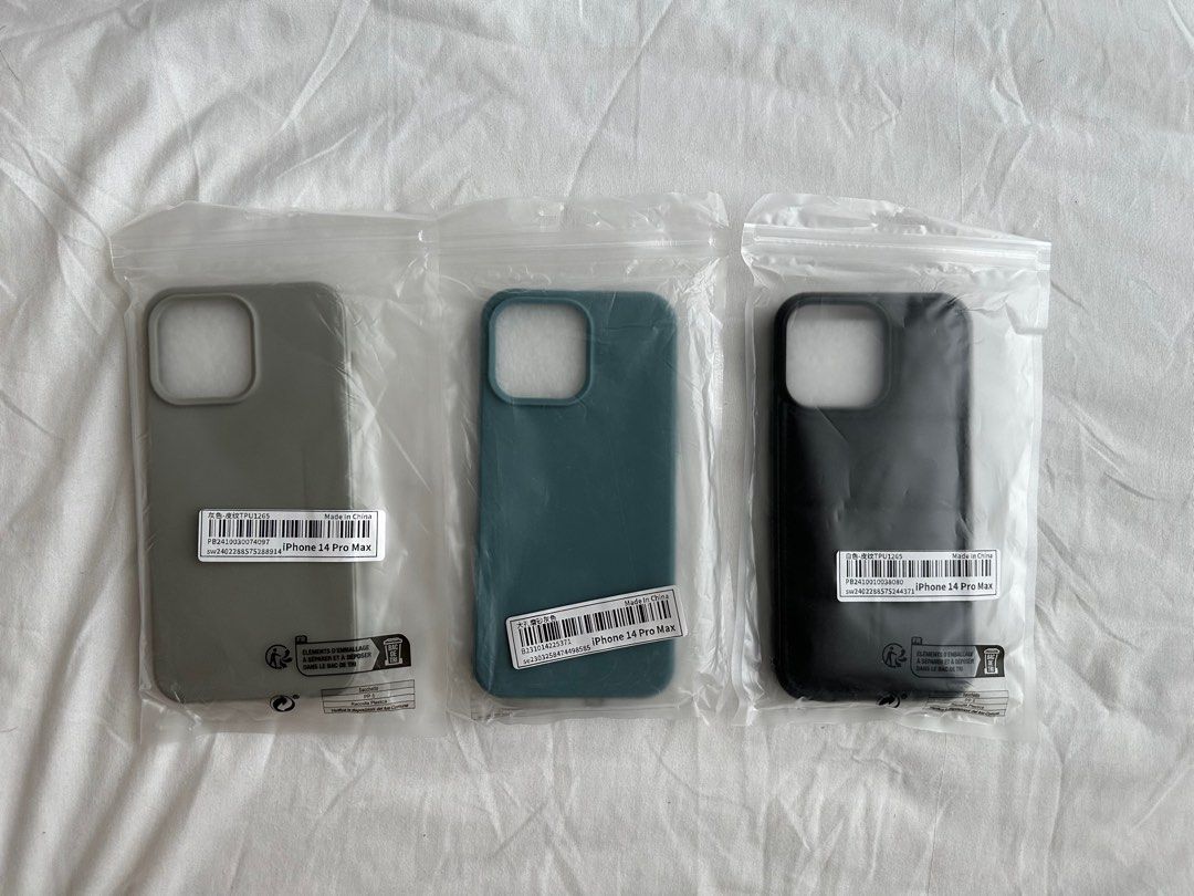 IPHONE 14 PRO MAX CASE (Category: Cases & Sleeves) located in Davao. Submitted by krbacaron (Listing ID 1335788514, Image 3). Description: Black Solid Puffer Case - 250 Plain Light Grey Case - 150 Plain Dusty Blue Case - 150.