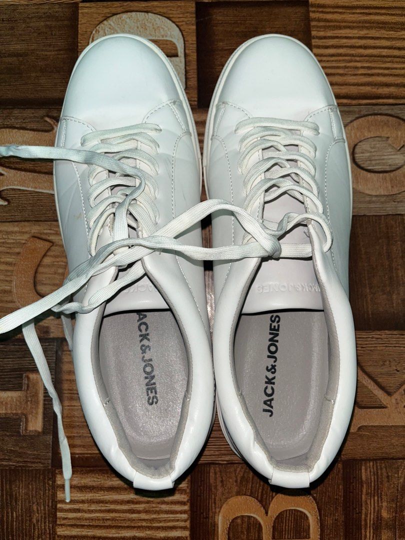 Jack Jones White Sneakers Men s Fashion Footwear Sneakers on Carousell