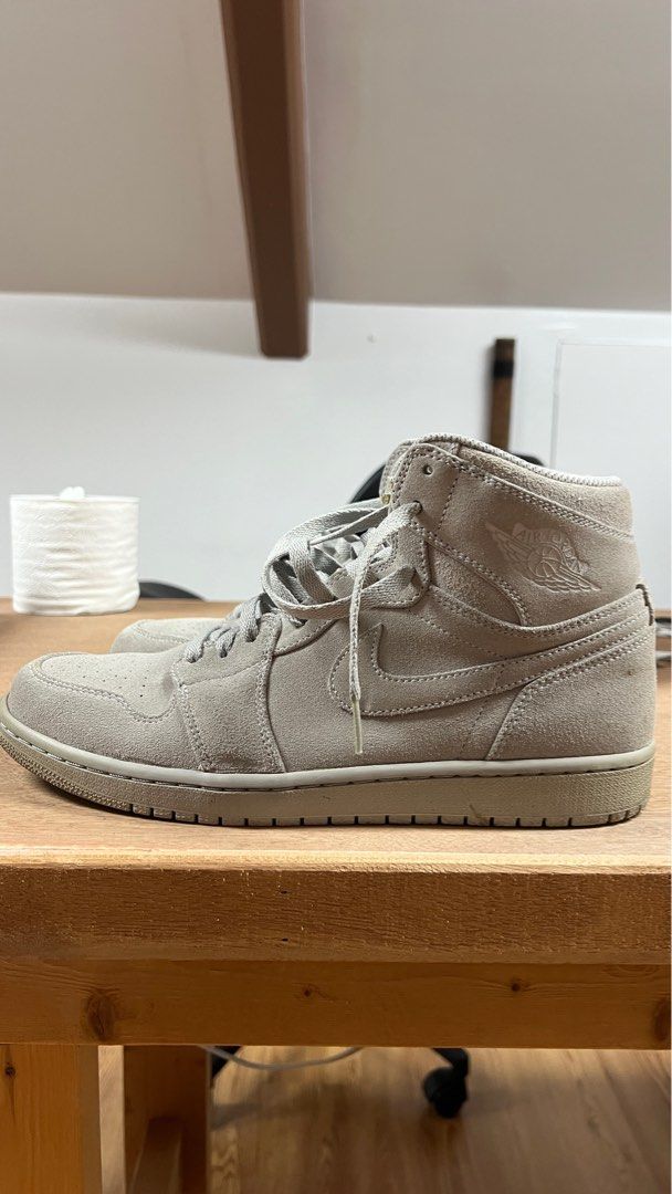 Jordan 1 (Category: Sneakers) located in Manila. Submitted by deathflips (Listing ID 1335969881, Image 3). Description: Jordan 1 Gray Suede Size 10 Needs cleaning but still in great condition No box.