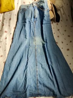 (Category: ) located in . Submitted by closet_box (Listing ID 1335878386, Image 1). Description: .
