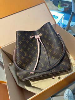 (Category: ) located in . Submitted by luxe_byeve (Listing ID 1335848210, Image 1). Description: .