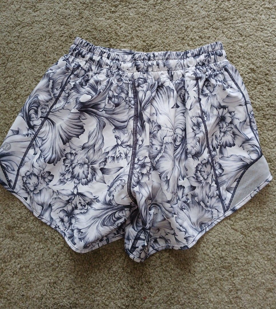 Lululemon gingko floral shorts in winter blue monochrome Women s Fashion Bottoms Shorts on Carousell