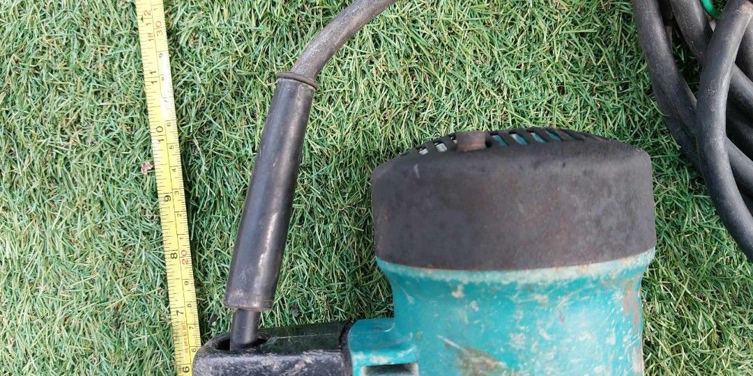 Makita jack hammer 110volts (Category: Construction Tools & Equipment) located in Valenzuela. Submitted by newbear.425b6e (Listing ID 1335857917, Image 3). Description: makita jack hammer 110volts working po. pm nlng po sa video..