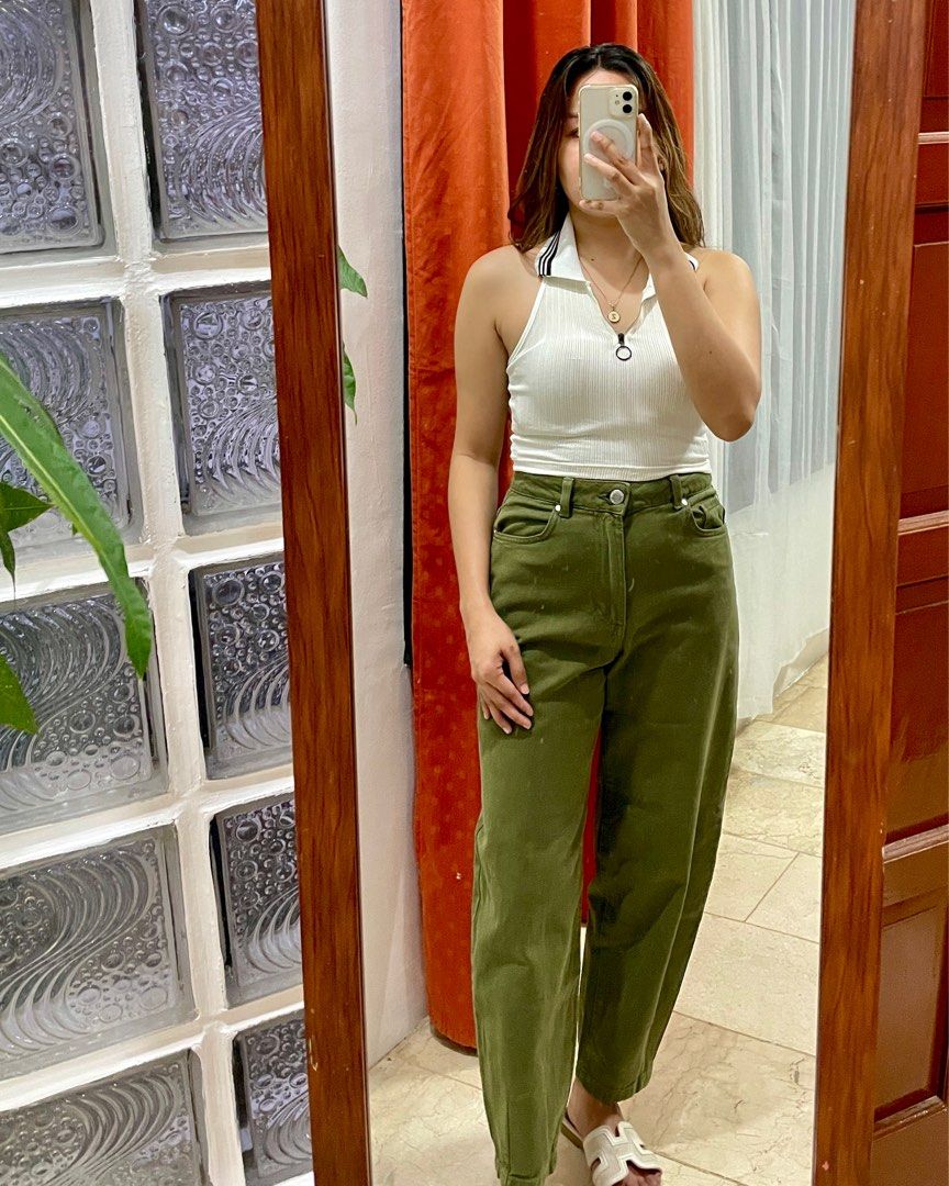 M&S High Waisted Slim Balloon Jeans (Category: Jeans) located in Davao. Submitted by melchhhhh (Listing ID 1335868515, Image 2). Description: .