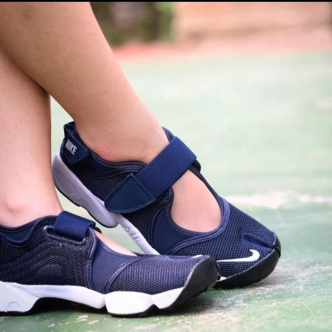 NEW BNIB Brand New In Box Sepatu Wanita N1KE Ninja Nike Air Rift Navy White Size 37.5 Fesyen Wanita Sepatu di Carousell