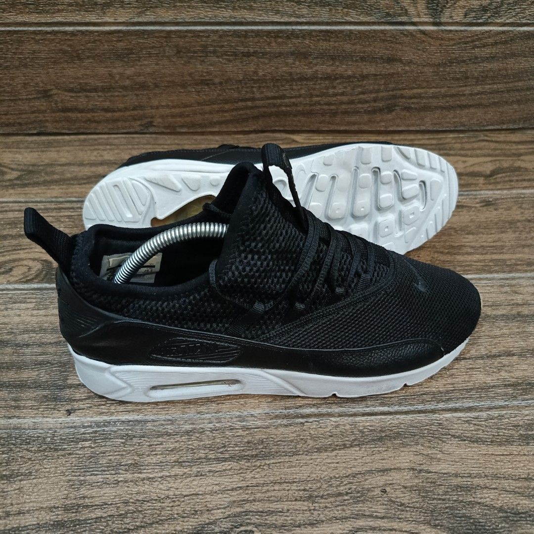 Nike Air Max 90 EZ, Fesyen Pria, Sepatu Sneakers di Carousell