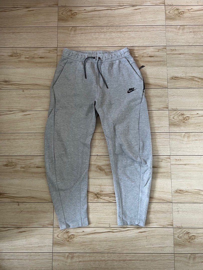 Nike fleece tape joggers top