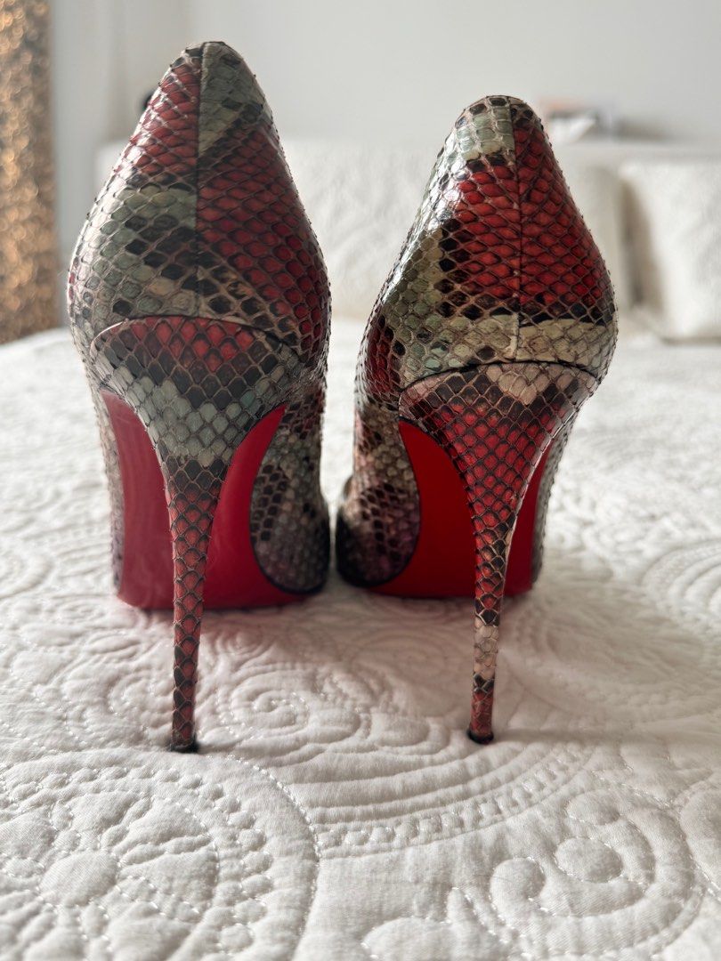 Louboutin original outlet
